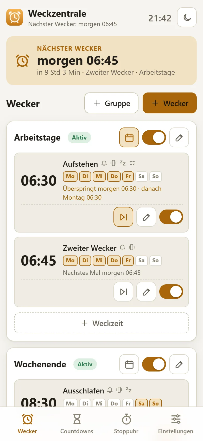 Nächsten Termin überspringen Weckzentrale: Wecker „Aufstehen“ mit dem Hinweis, dass der nächste Termin übersprungen wird und wann er danach wieder klingelt